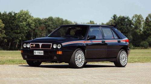 Este Lancia Delta HF Integrale negro, de Vasco Rossi, está en venta