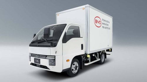 Le petit camion électrique de BYD peut alimenter un sauna