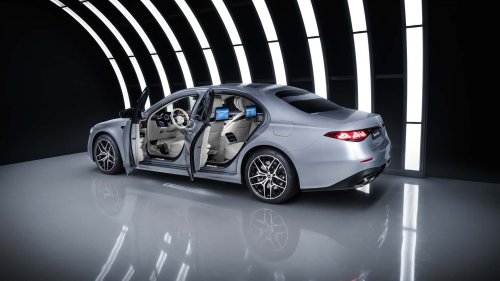 Mercedes, Mercedes Insists The S-Class Remains The Benchmark Even Though Demand Is Way Down