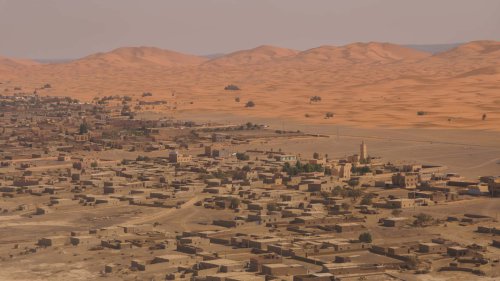 ¡A la caza del Land Rover Defender del Dakar!