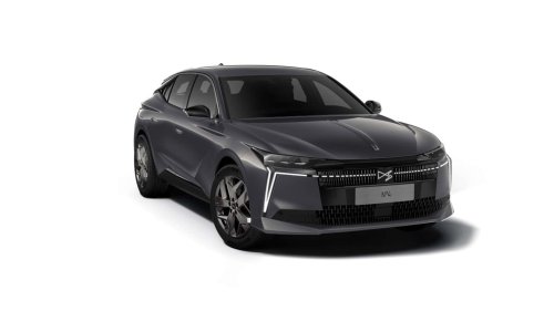 Este compacto diésel hace 1.000 km sin parar y no es alemán