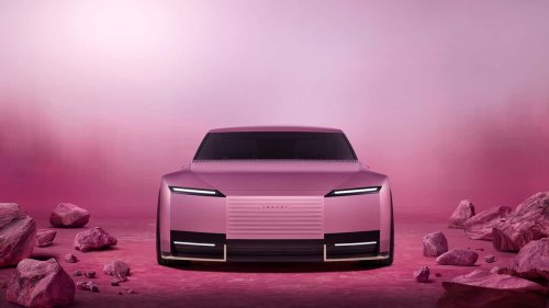 Jaguar, Marca refundada, el segundo modelo, el Type 00 rosa... analizamos todo lo que pasa en Jaguar