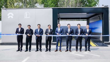 Le défi de la voiture électrique se joue désormais sur la recharge et le remplacement des batteries