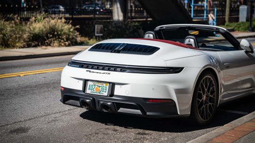 ‘Don’t Even Wanna Drive It On the Trailer:’ Tow Truck Driver Gets Call for Porsche. He Can’t Believe What He Sees When He Arrives