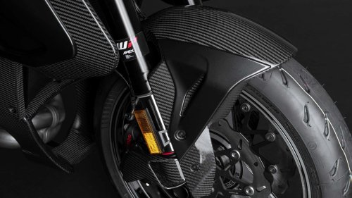 Brabus, KTM, BRABUS 1400 R Signature Edition: una brutal moto con base KTM