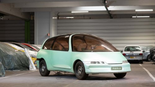 Renault vend 100 "doublons" de sa collection de voitures historiques