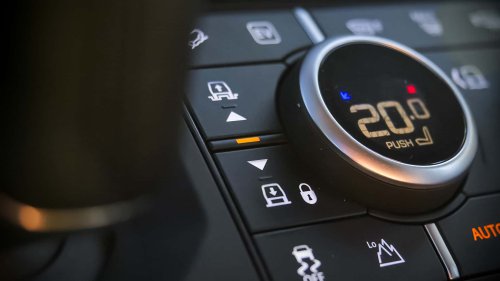 Land Rover Defender P300e im Test: Sanftmütiger Offroad-Gigant