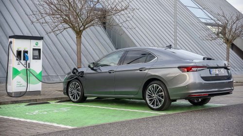 Skoda Superb iV (2026): Stärkerer Plug-in-Hybrid für die Limousine