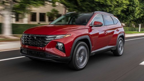 Hyundai, Hyundai Tucson, 'What On God’s Green Earth Does That Do?:' Mechanic Puts a New Hyundai Tucson on a Lift. Then He Notices a Curious Design Change