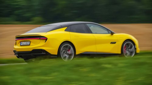 Lotus, Lotus in der Krise: Kultmarke kürzt Hunderte Jobs