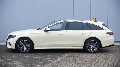 Mercedes, Mercedes E-Klasse T-Modell jetzt auch als Taxi mit Panorama-Schiebedach