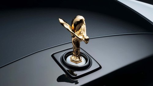 El centenario Rolls-Royce Phantom es de oro de 24 quilates