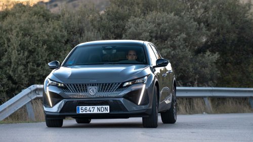 210 CV y 453 km de autonomía, para este crossover coupé de imagen deportiva