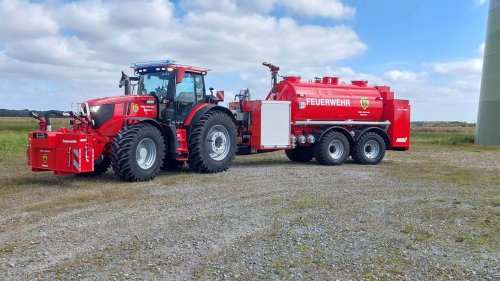 Citroën, John Deere 6R: el tractor con 300 CV del cuerpo de bomberos alemán