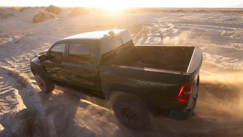 Ram, Voici le nouveau Ram 1500 SRT TRX de 777 chevaux. Le "Rex" est de retour !