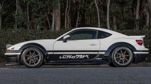 Toyota, This Toyota GR86 Got An AE86 Makeover—Pop-Up Headlights And All