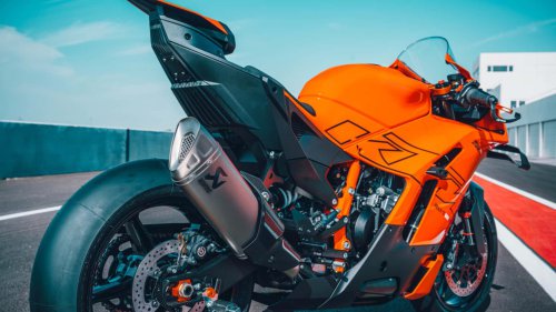 La nueva superbike de KTM ya está aquí y tiene la aprobación de Pedrosa