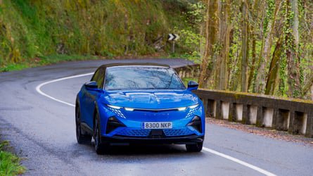 Alpine A390 GT 2026, al volante del nuevo puntal tecnológico de la firma francesa