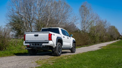 Este pick-up híbrido de Toyota está lleno de secretos