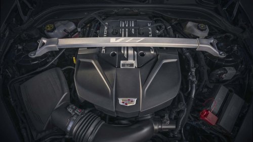GM's New Small-Block V-8 Could Come In Two Flavors, With a Powerful Base Engine