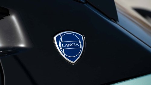 Lancia Ypsilon Elettrica 2026, un utilitario cero emisiones con mucho estilo