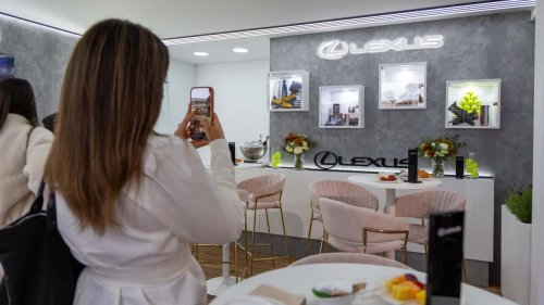 Motor1 Experience by Lexus: tenis y ruta electrificada por Barcelona