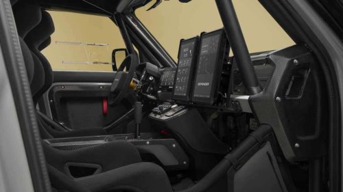 Le Defender est paré pour le Dakar
