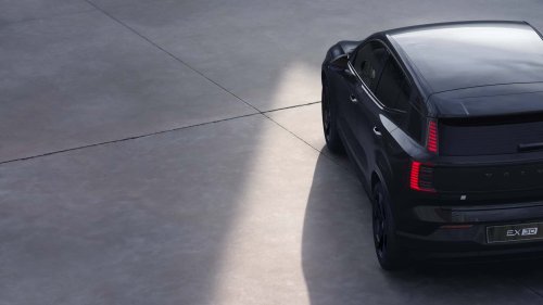 Volvo, Volvo EX30, La Volvo EX30 se pare entièrement de noir avec l'édition Black Edition