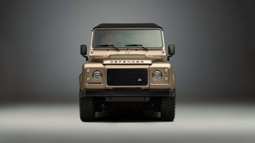 Land Rover Spends 300 Hours Painting a Classic Defender V-8