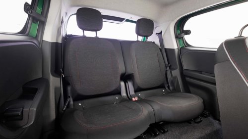 Nouvelle Renault Twingo, à quoi ressemblent l'intérieur et le coffre