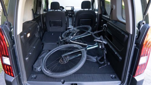 De Madrid a Finisterre, en furgoneta eléctrica: de viaje con la Peugeot e-Rifter