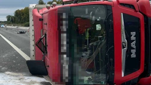 Bingo : une Ferrari 12 cylindres percute un Polestar et un camion