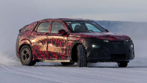 Alfa Romeo Bisa Saja Menunda Mobil Terpentingnya