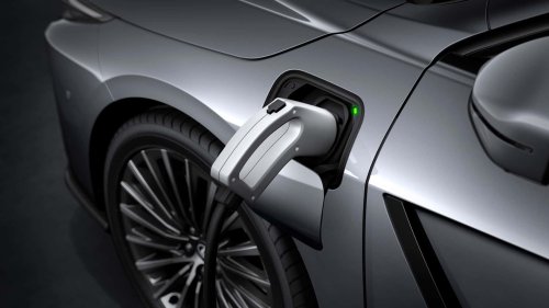 Lexus ES 2026: la berlina electrificada, ya a la venta en España