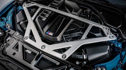BMW, Die großen Motoren von BMW bleiben erhalten, sogar der V12