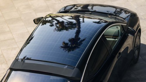 Nissan Ariya : Un concept-car équipé de panneaux solaires dévoilé