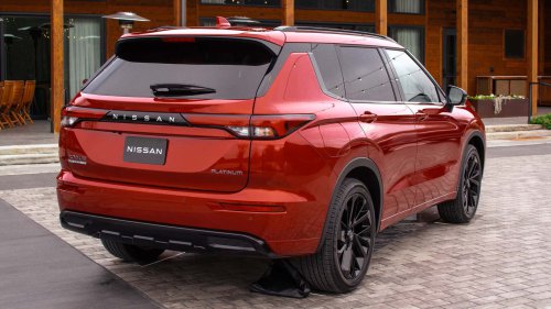 The Nissan Rogue Plug-In Hybrid Fills a Gap. But for How Long? Review