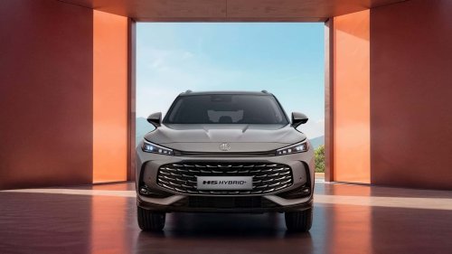 Toyota, MG, ¿Caro el Toyota RAV4? El MG HS Hybrid+ cuesta 10.600 euros menos