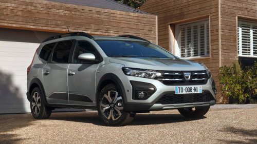 Los 10 coches con etiqueta Eco más baratos