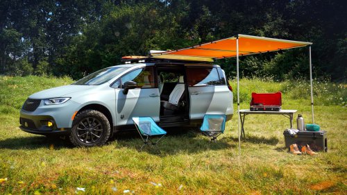 Konsep Van Overlanding Chrysler Miliki Lencana Terkeren