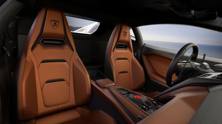 Lamborghini ne suivra pas Ferrari avec les boîtes de vitesses manuelles simulées