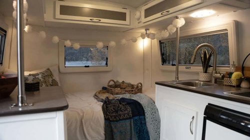 ¿Buscas una caravana ligera? Atento a la Escape Trailer E13 2026