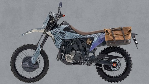 Esta SuzukiDR-Z4S es la combinación perfecta para tu Jimny 4x4