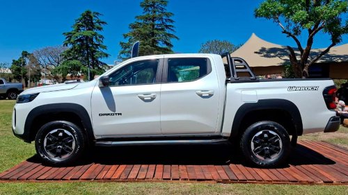 Ram, Fiat, Las diferencias entre la Ram Dakota y la Fiat Titano