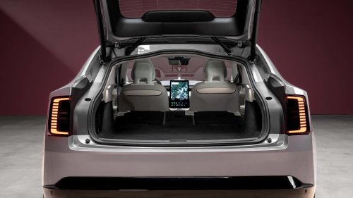 Volvo ES90, l'intérieur et le coffre du vaisseau amiral suédois