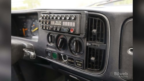 Saab 900 GLi Polizei (1984) : La voiture de patrouille oubliée de la Suède