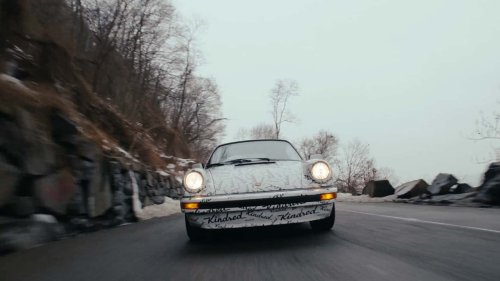 Cette Porsche 911 Restomod à 300 000 $ devient électrique
