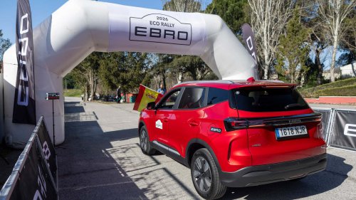 EBRO pone a prueba su gama electrificada en un Eco Rally