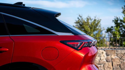 Infiniti Uses Real Gold To Paint The 2027 QX65