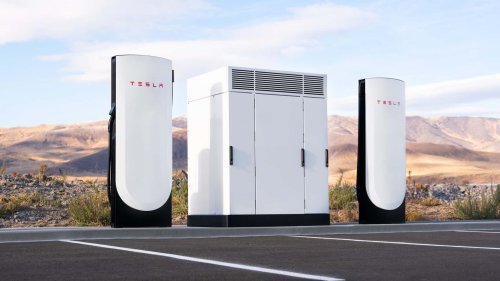 Tesla met en service son premier Superchargeur 500 kW en Californie